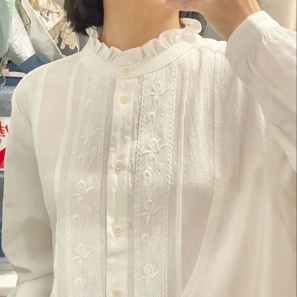 Gracia Tops - New Gracia Embroidered Blouse